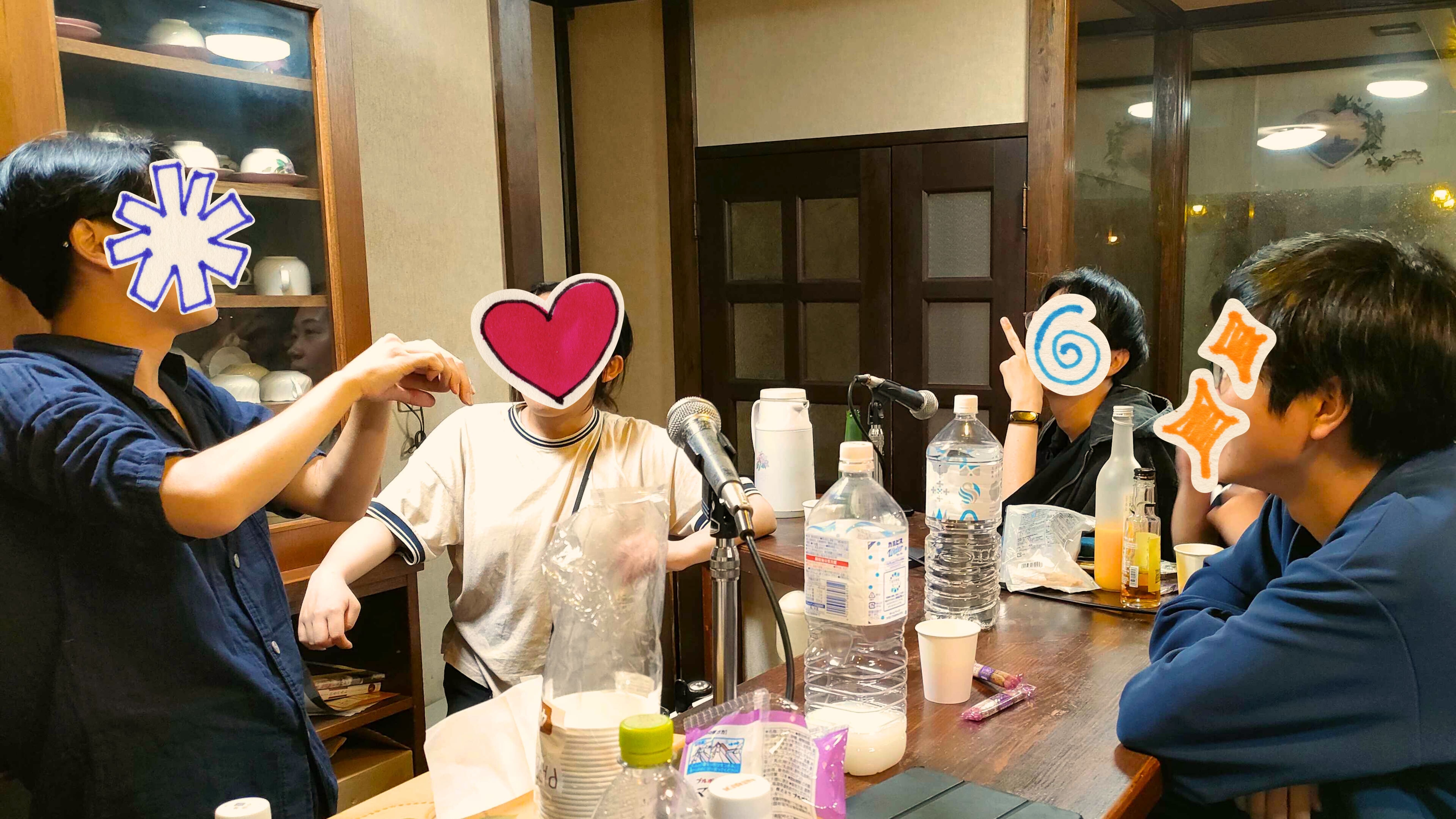 和気あいあいと話をするSBFメンバー